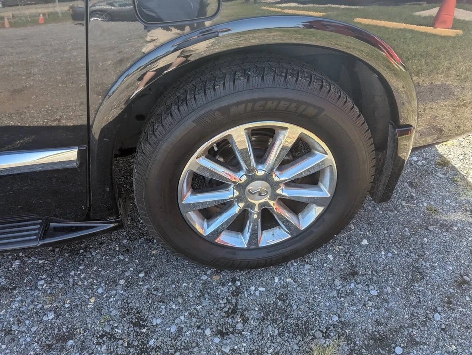 2010 Infiniti QX80 - Image 11 of 12