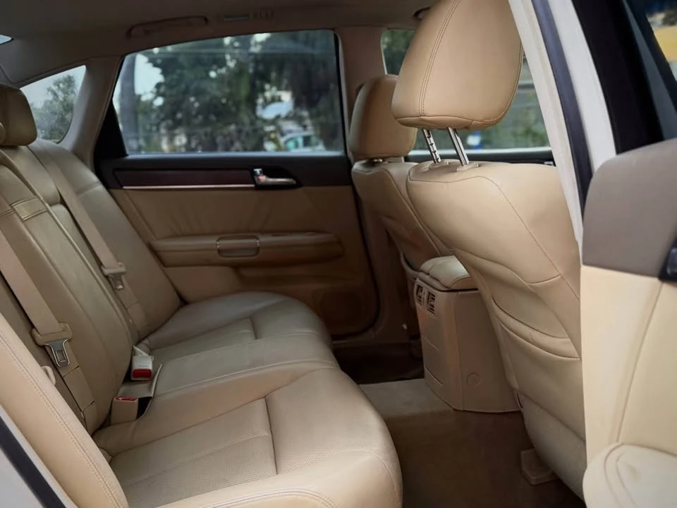 2010 Infiniti M 3rd Gen - Image 13 of 19