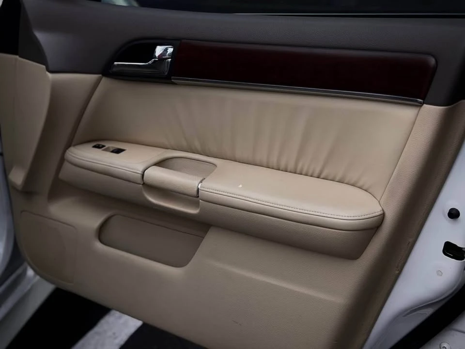 2010 Infiniti M 3rd Gen - Image 12 of 19