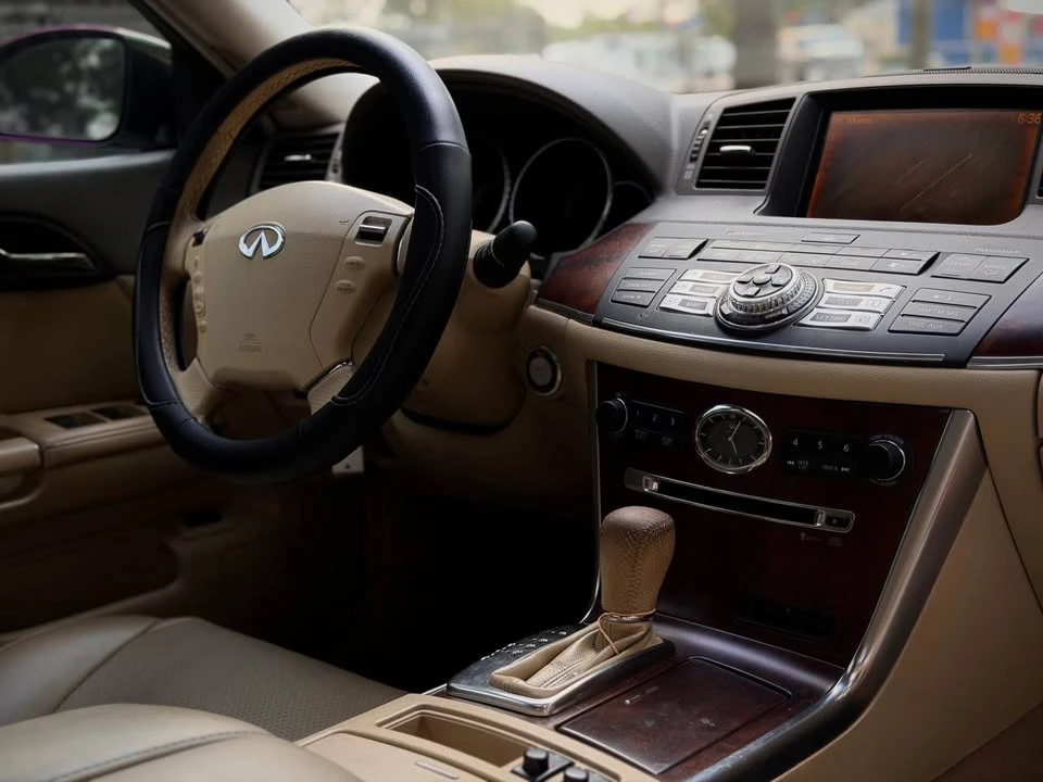 2010 Infiniti M 3rd Gen - Image 15 of 19