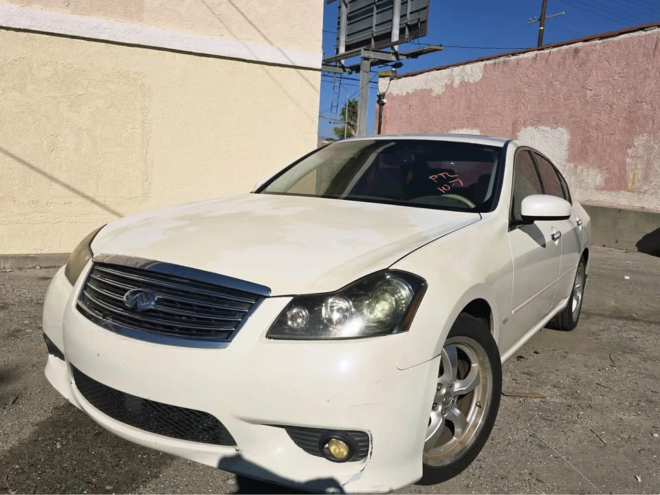 2010 Infiniti M 3rd Gen - Image 5 of 13