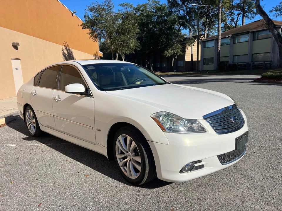 2010 Infiniti M 3rd Gen - Image 5 of 10