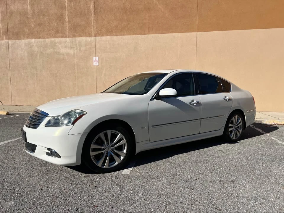 2010 Infiniti M 3rd Gen - Image 2 of 10
