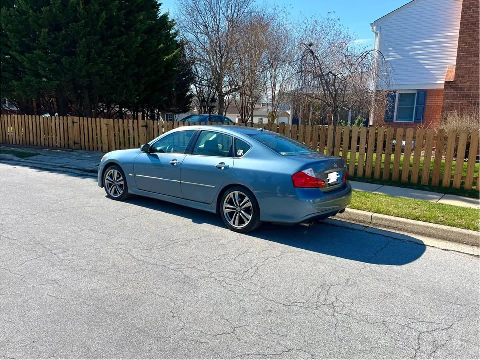 2010 Infiniti M 3rd Gen - Image 2 of 8
