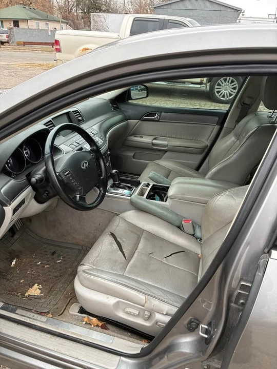2010 Infiniti M 3rd Gen - Image 11 of 13