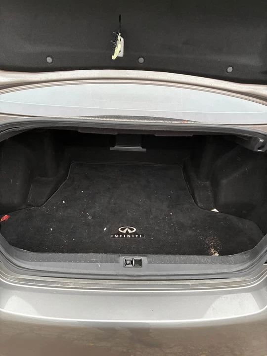2010 Infiniti M 3rd Gen - Image 13 of 13