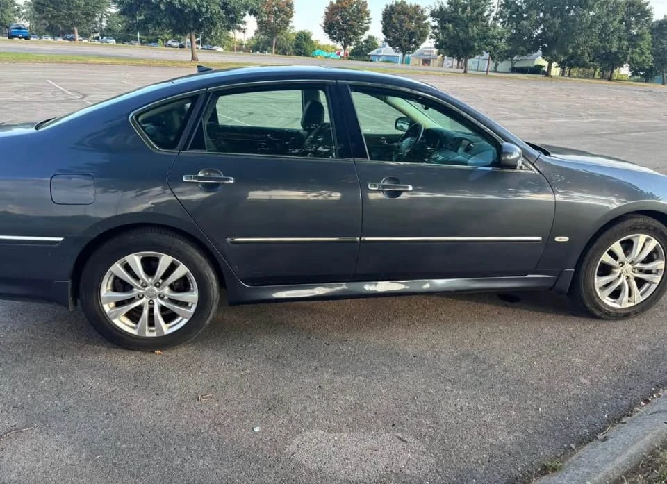 2010 Infiniti M 3rd Gen - Image 3 of 9