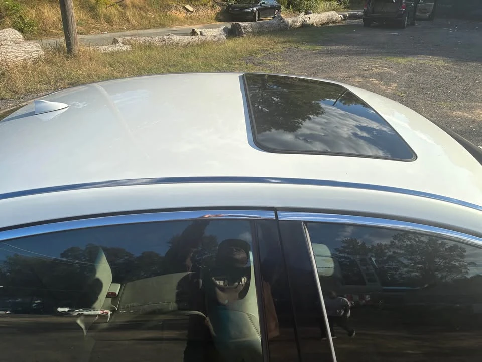 2010 Infiniti M 3rd Gen - Image 7 of 8