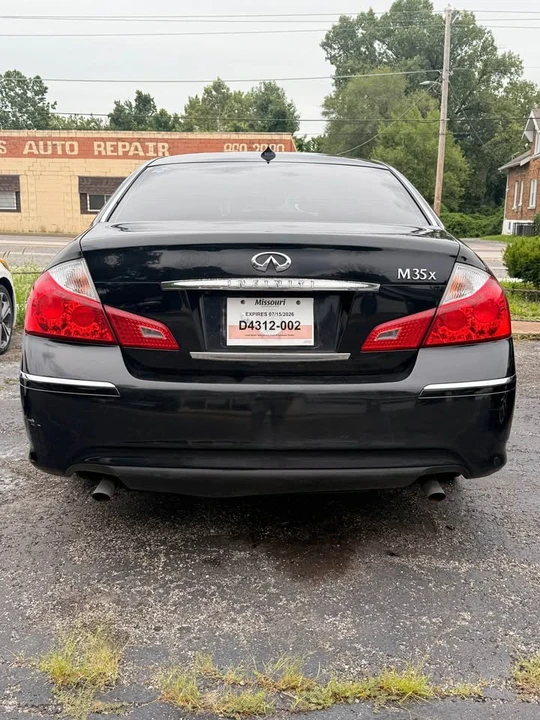 2010 Infiniti M 3rd Gen - Image 8 of 9