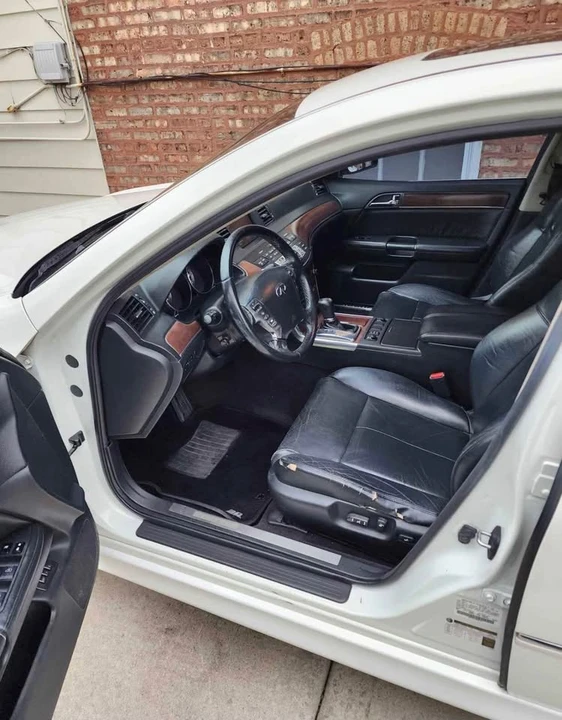 2010 Infiniti M 3rd Gen - Image 12 of 13