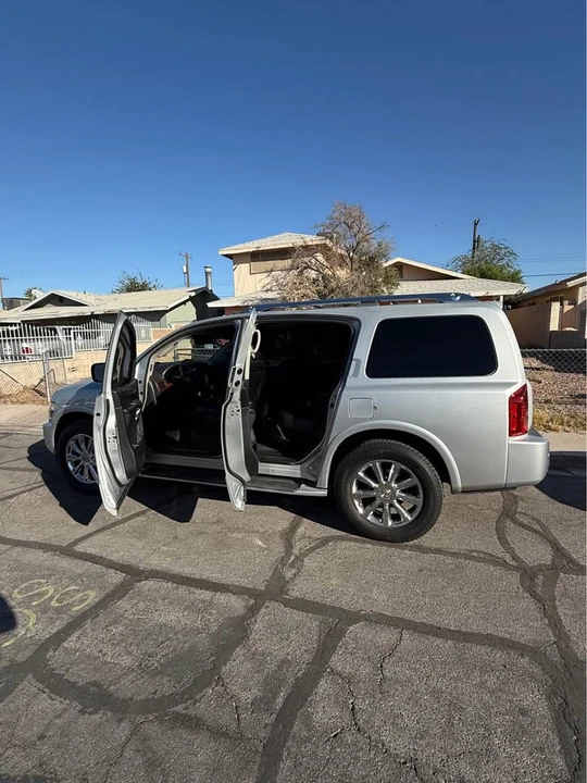 2010 Infiniti QX80 - Image 16 of 18