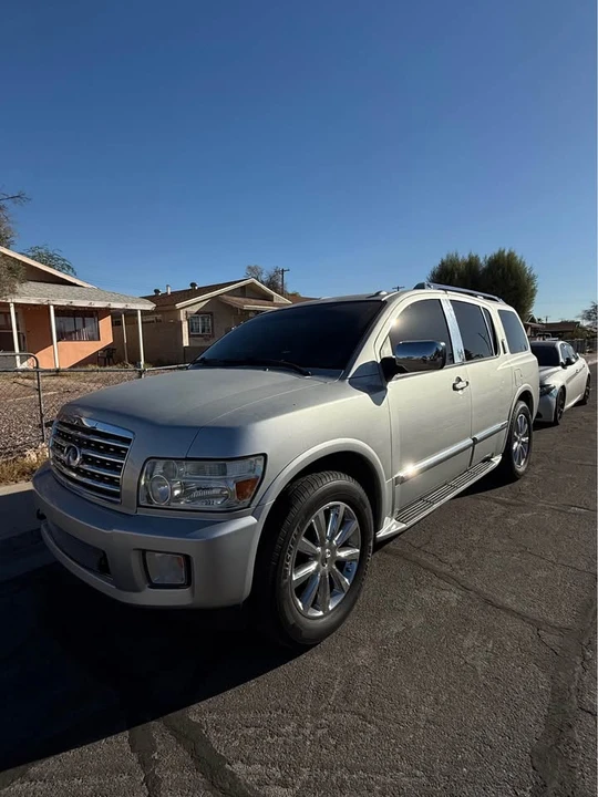 2010 Infiniti QX80 - Image 17 of 18
