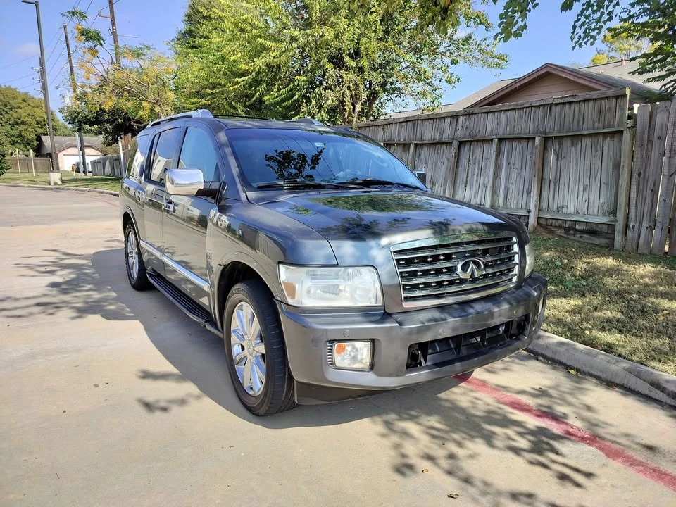 2010 Infiniti QX80 - Image 4 of 8