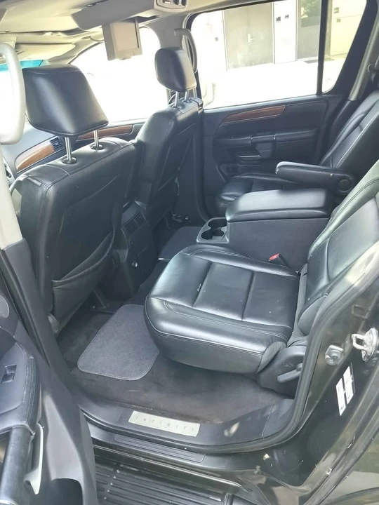 2010 Infiniti QX80 - Image 7 of 8