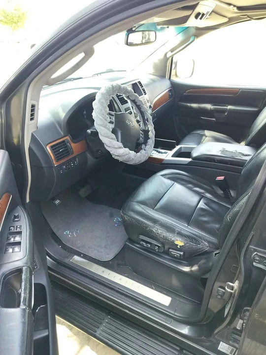 2010 Infiniti QX80 - Image 8 of 8