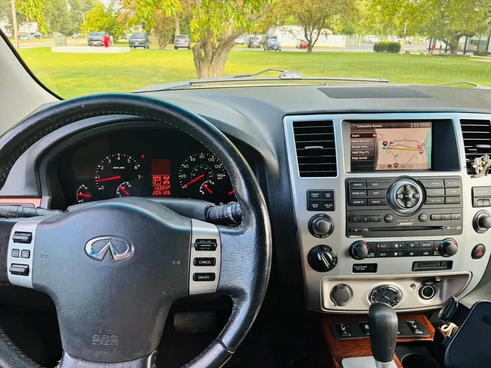 2010 Infiniti QX80 - Image 11 of 17