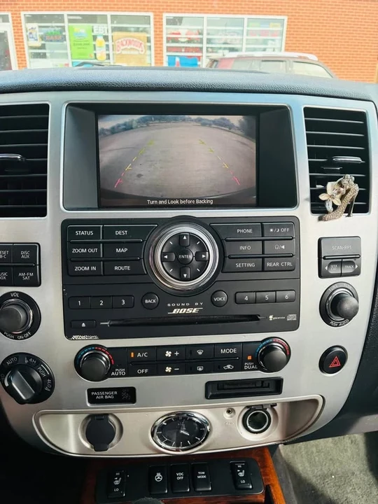 2010 Infiniti QX80 - Image 5 of 17