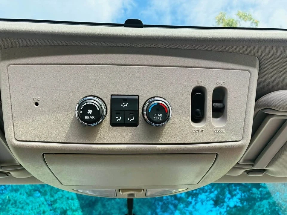 2010 Infiniti QX80 - Image 4 of 14