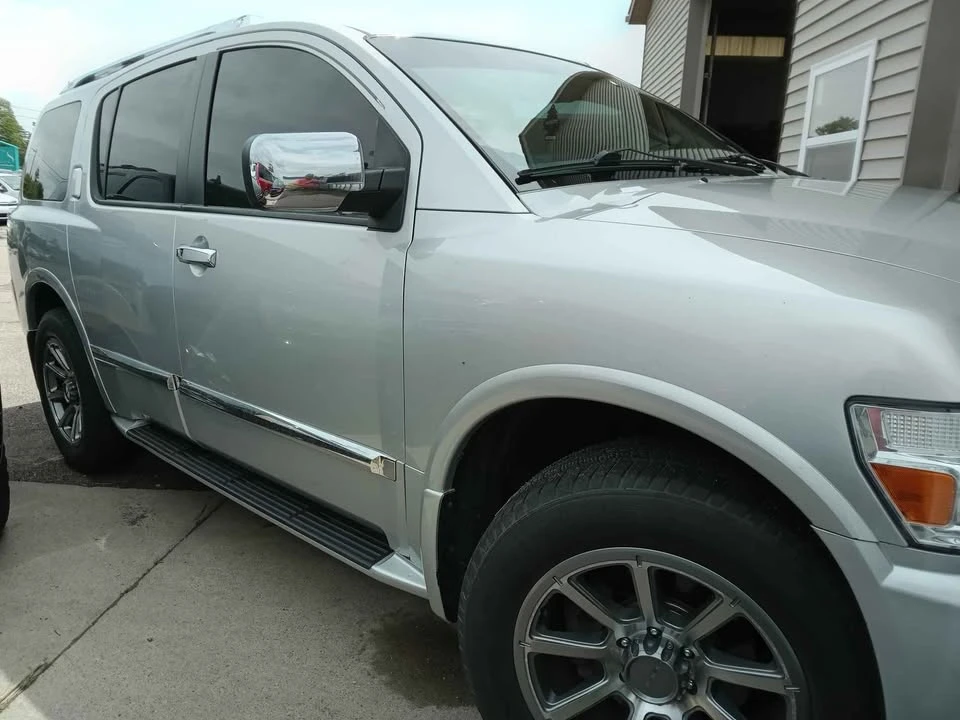 2010 Infiniti QX80 - Image 11 of 20