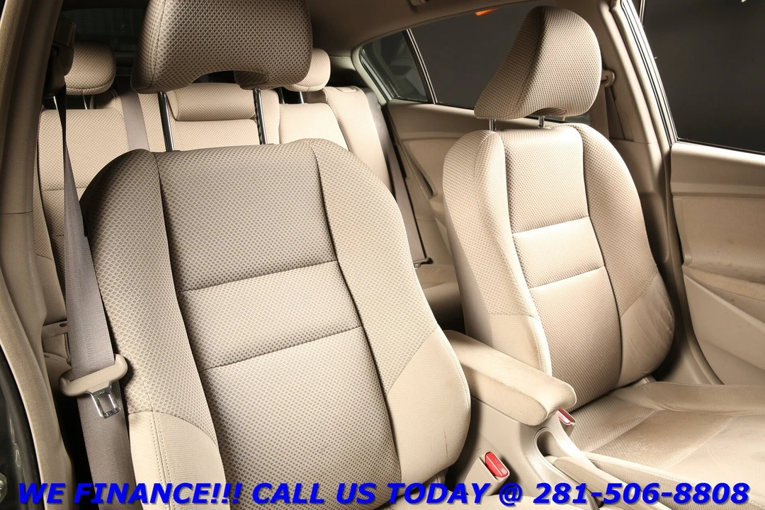 2010 Honda Insight 2nd Gen - Image 19 of 21