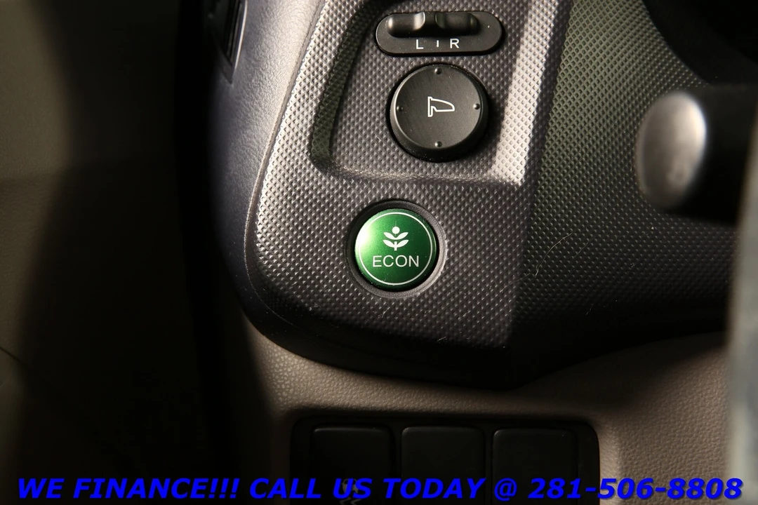 2010 Honda Insight 2nd Gen - Image 16 of 21