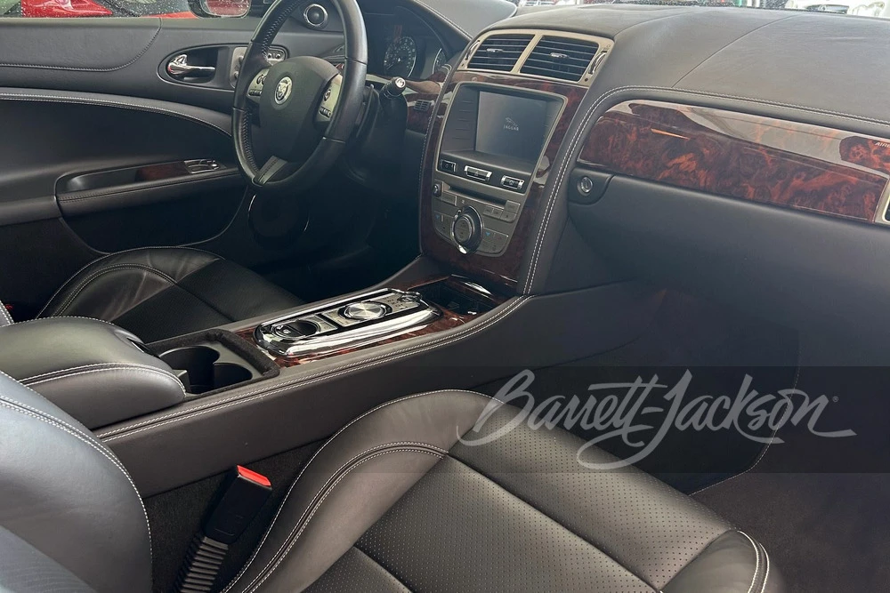 2010 Jaguar X150 XK - Image 9 of 12
