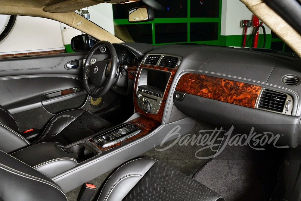 2010 Jaguar X150 XK - Image 4 of 25