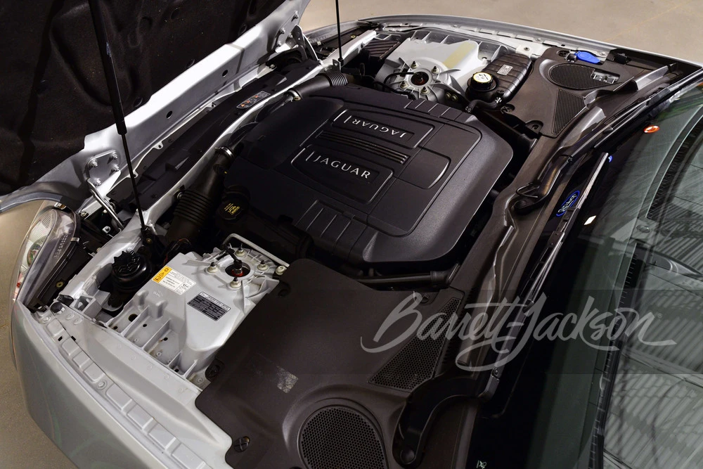 2010 Jaguar X150 XK - Image 16 of 25