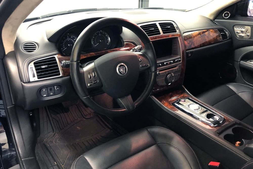 2010 Jaguar X150 XK - Image 4 of 5
