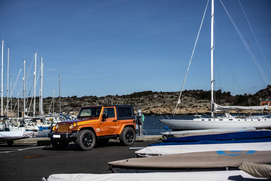 2010 Jeep JK Wrangler - Image 18 of 31