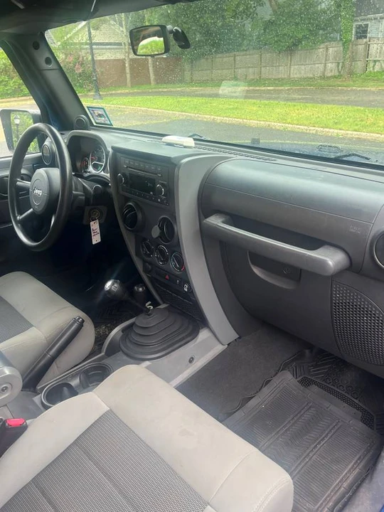 2010 Jeep JK Wrangler - Image 15 of 16
