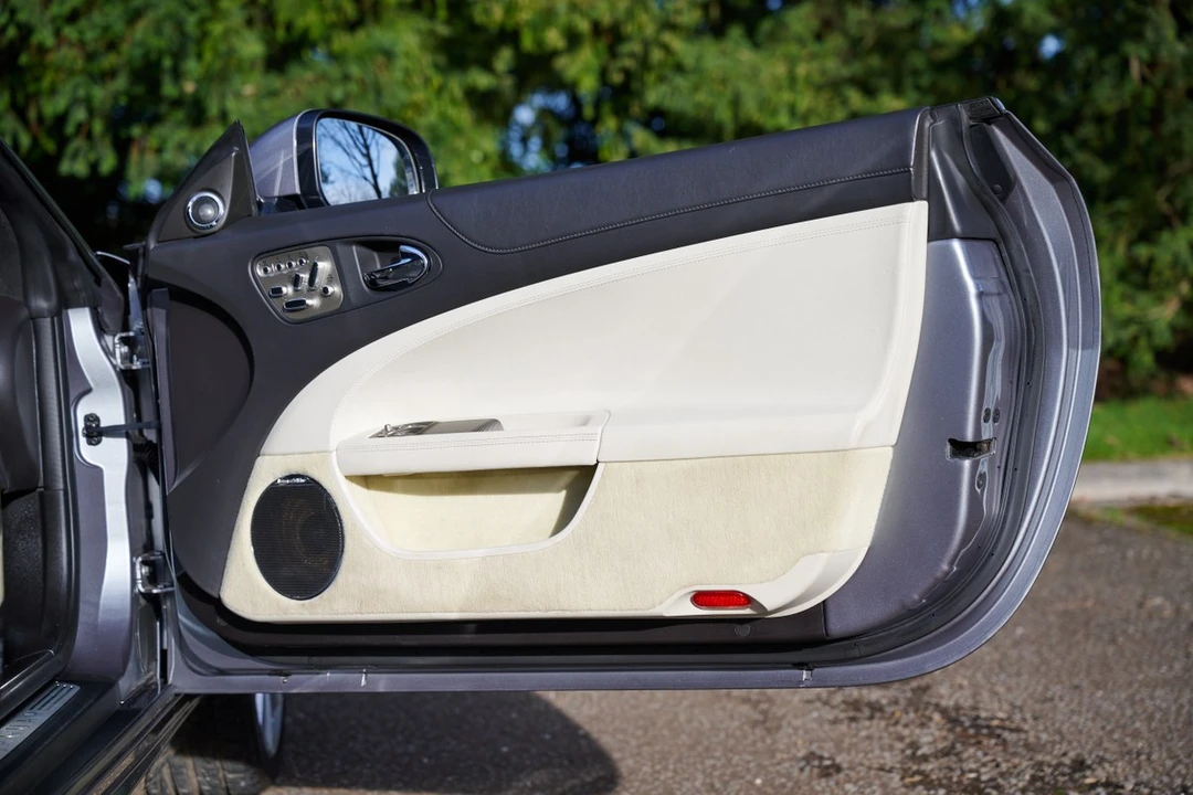 2010 Jaguar X150 XKR - Image 28 of 30