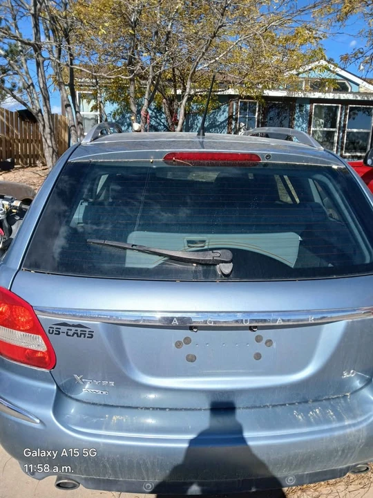 2010 Jaguar XE - Image 15 of 15