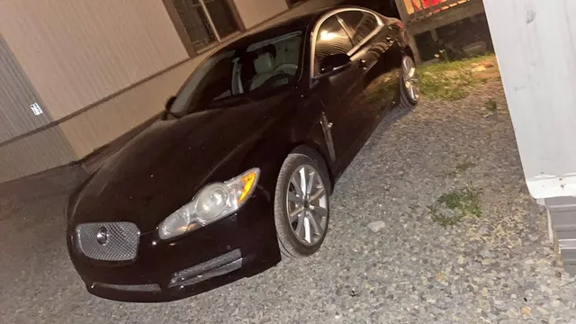 2010 Jaguar XF 25t Premium Sedan
