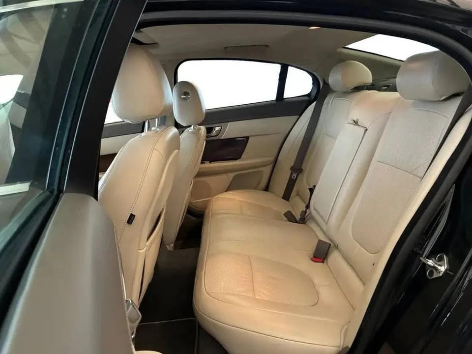 2010 Jaguar X250 XF - Image 8 of 17