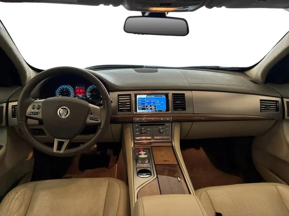 2010 Jaguar X250 XF - Image 9 of 17