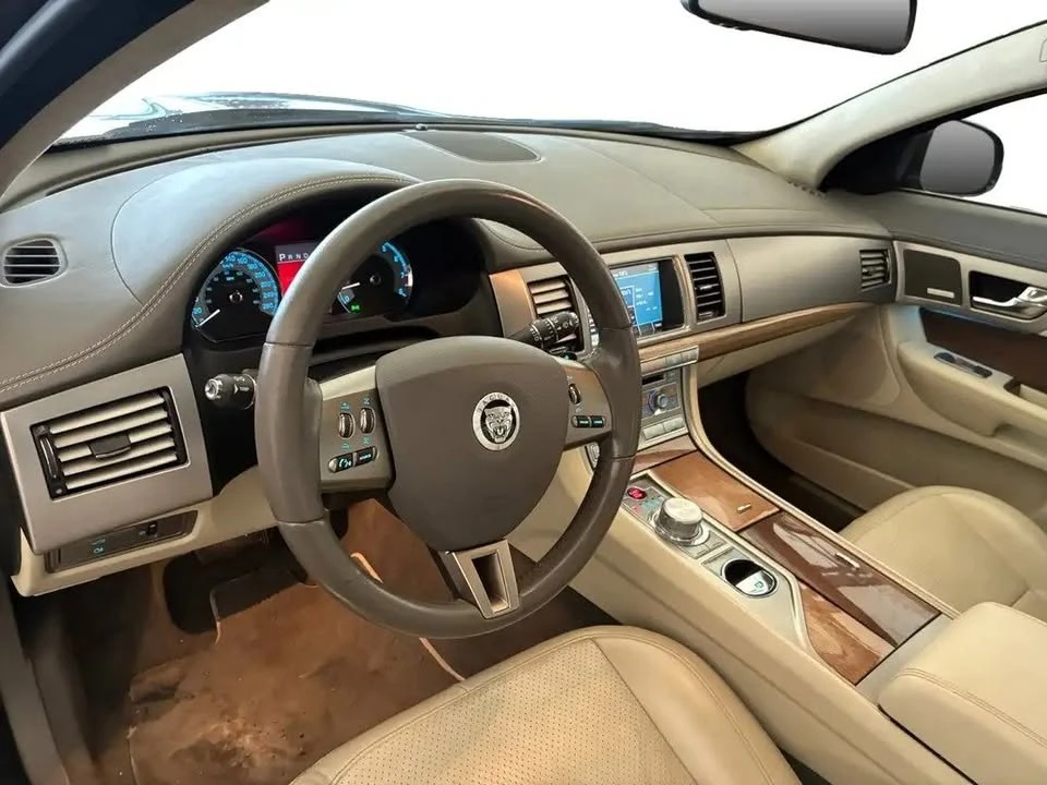 2010 Jaguar X250 XF - Image 11 of 17