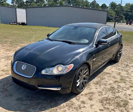 2010 Jaguar XF Luxury Sedan 4D