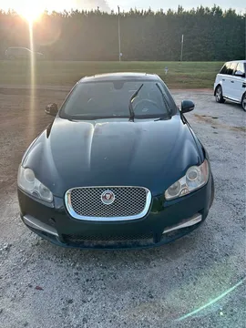 2010 Jaguar XF Luxury Sedan 4D