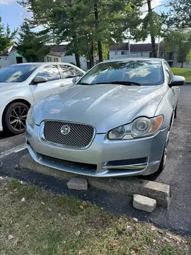 2010 Jaguar XF Luxury Sedan 4D