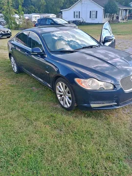2010 Jaguar XF Luxury Sedan 4D
