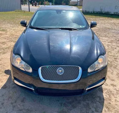 2010 Jaguar XF Luxury Sedan 4D