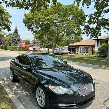2010 Jaguar XF Premium Luxury