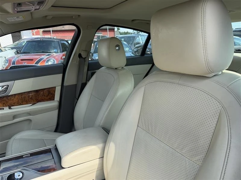 2010 Jaguar X250 XF - Image 8 of 20