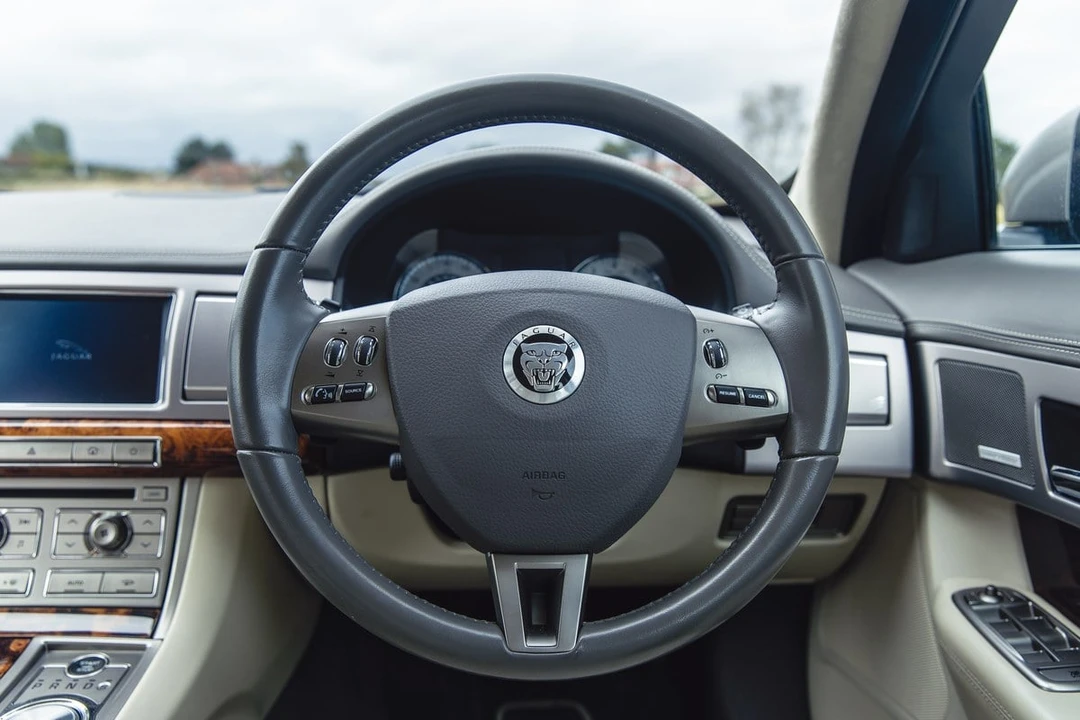 2010 Jaguar X250 XF - Image 23 of 30
