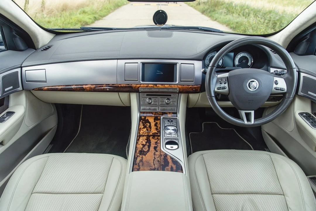 2010 Jaguar X250 XF - Image 21 of 30
