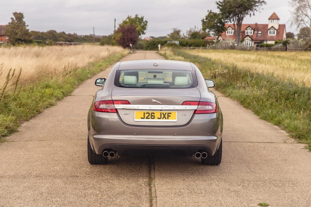 2010 Jaguar X250 XF - Image 11 of 30