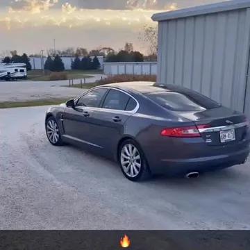 2010 Jaguar XF Premium Luxury Sedan 4D