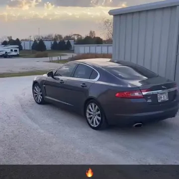 2010 Jaguar XF Premium Luxury Sedan 4D