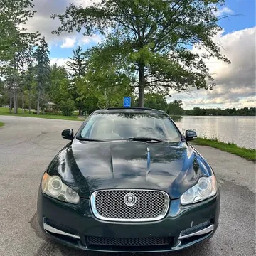 2010 Jaguar XF Premium Luxury Sedan 4D